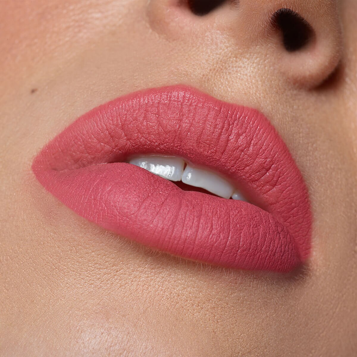 INTENSE MATTE LIP+CHEEK PENCIL